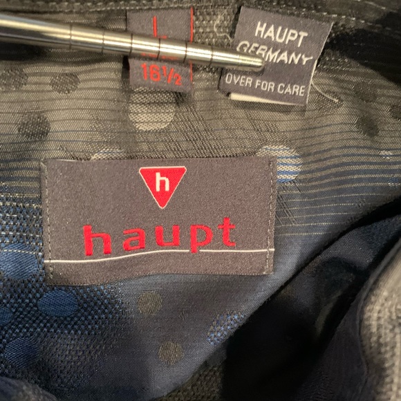 HAUPT Germany LS shirt size 16 1/2 (L) x 34-35
Excellent Pre-owned Condition - Picture 4 of 6